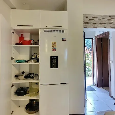 Luxury ,near The Sea Apartment